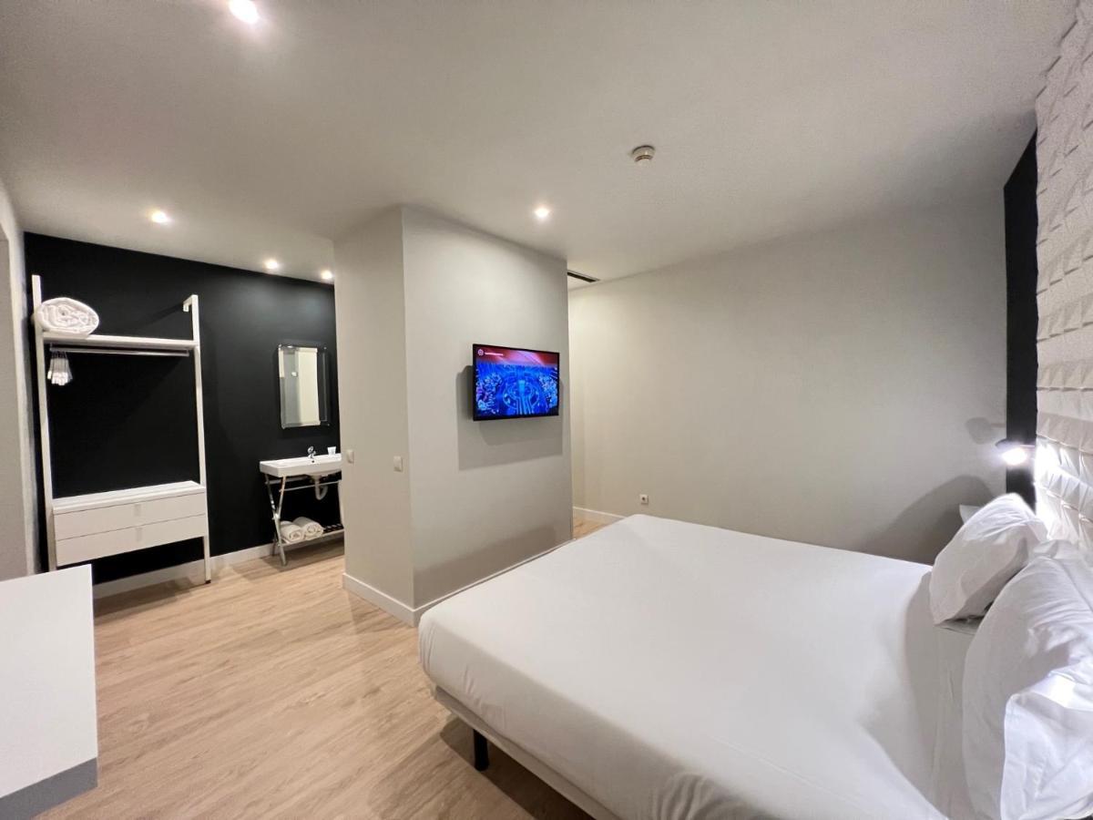 Urbansea Atocha 113 Hotel Мадрид Екстериор снимка